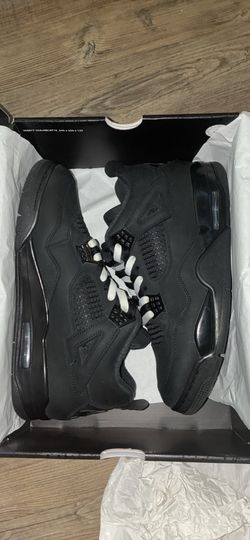 Black cat Jordan 4 with box and recipe used a couple times super clean
