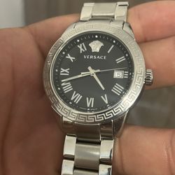 Versace Landmark Watch And Accesories
