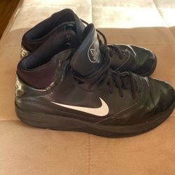 Nike Basketball Boots 7Y