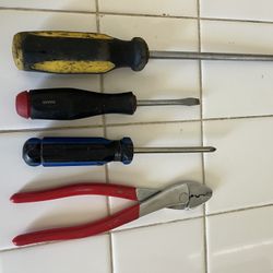Screwdrivers and wire crimper