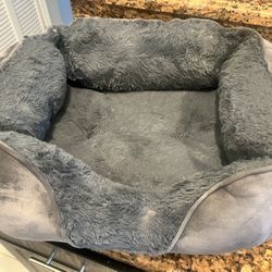 Dog bed - Food Bowl - Accessories 