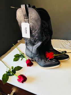 BOTAS NUEVAS PARA MUJER SIZE 10