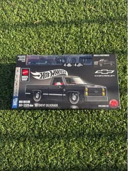 Hot Wheels Brick Shop Silverado