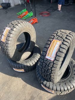 LT 285/70/R17 marca GROUNDSPEED XT las 4 llantas nuevas instaladas y balanceadas
