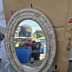 Vintage New Home Interiors And Gifts Oval Framed Mirror