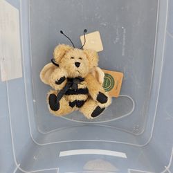 Boyds Bears Plush Bibi Buzzby