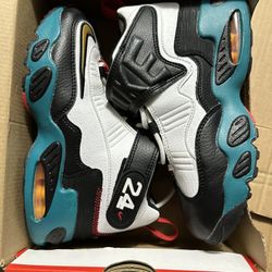 Kids Nike Griffey Size 2