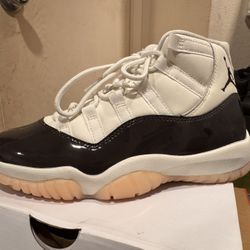 Jordan 11 Neopolitan 