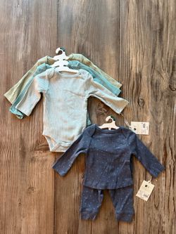 Cloud Island Baby Boy 0-3 months bundle