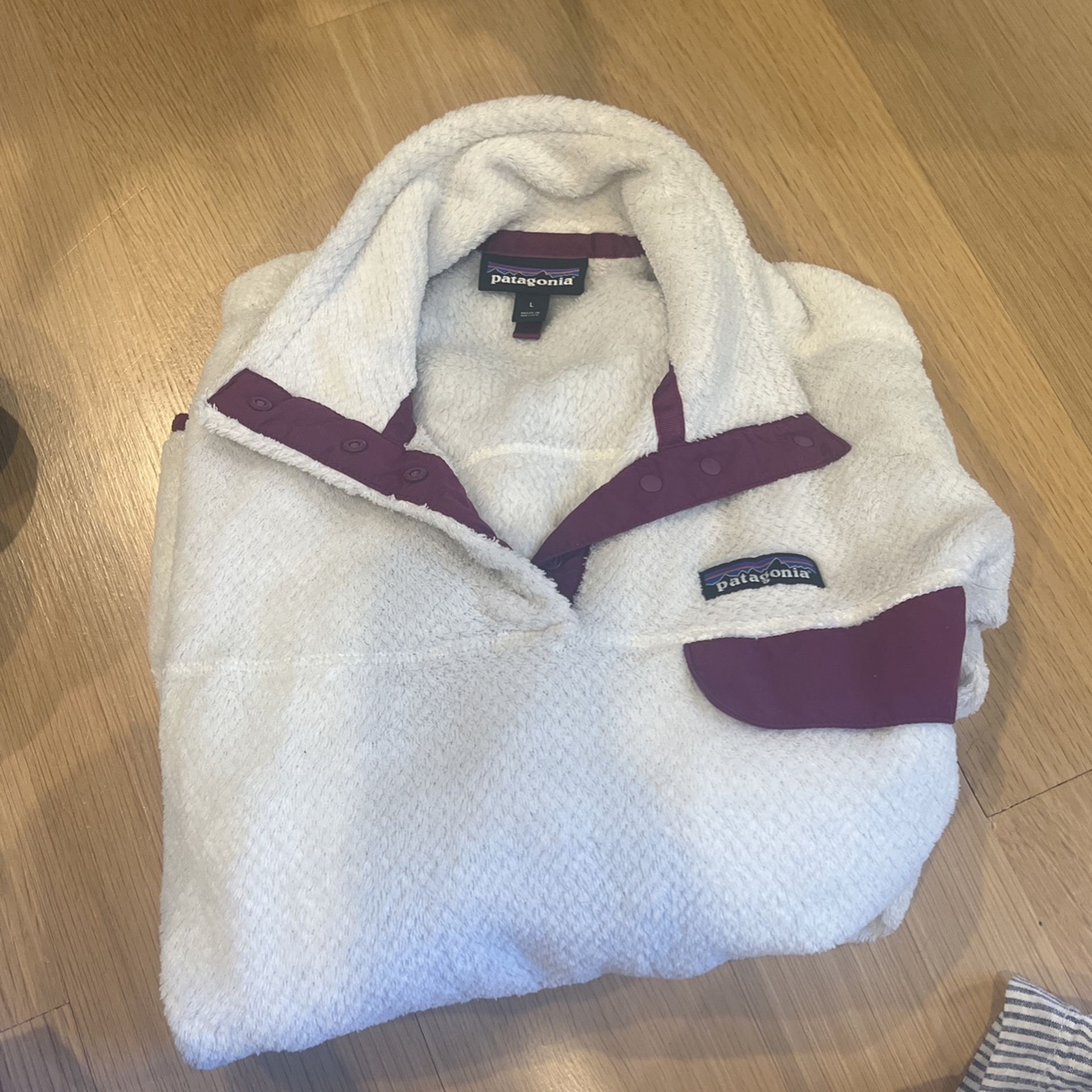Patagonia White & Purple Synchilla Fleece