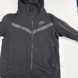 Nike sweater make offer pick up