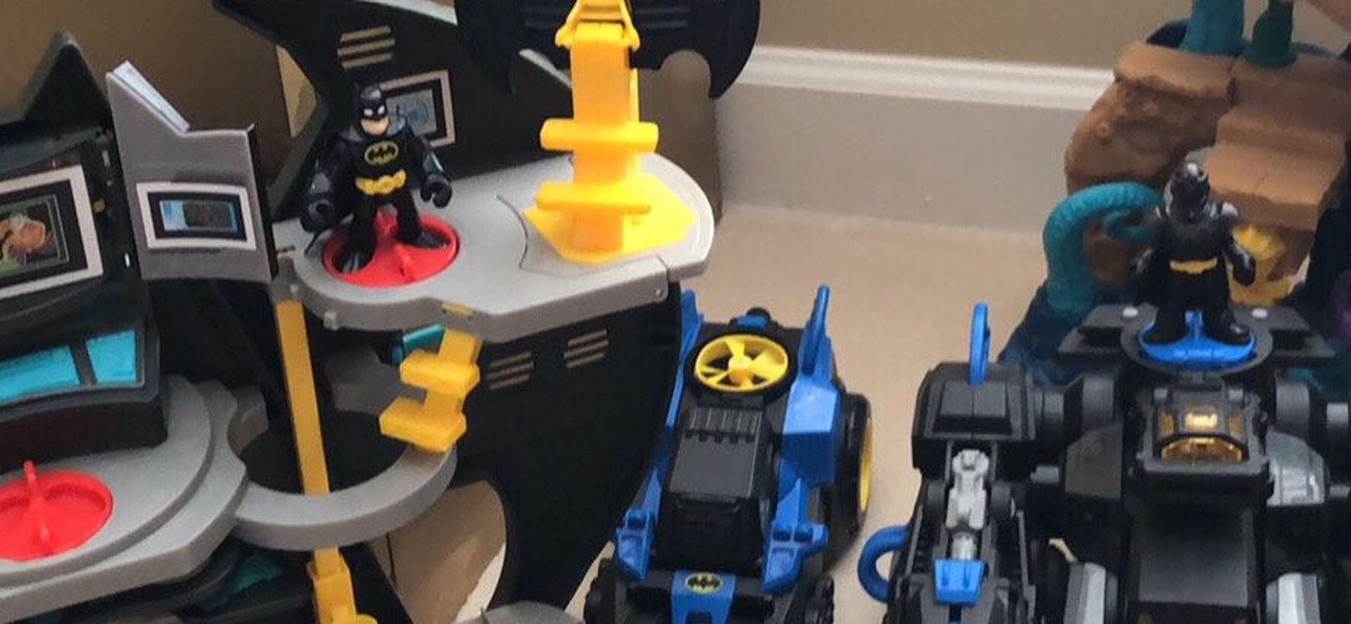 Huge lot of Imagainext Playsets and figures Batman, Aquaman, Transformers