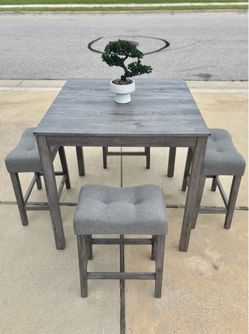 Beautiful 5-piece Counter Height Dining Table Set - Gray