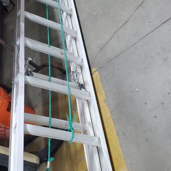 28' Aluminum Ladder 