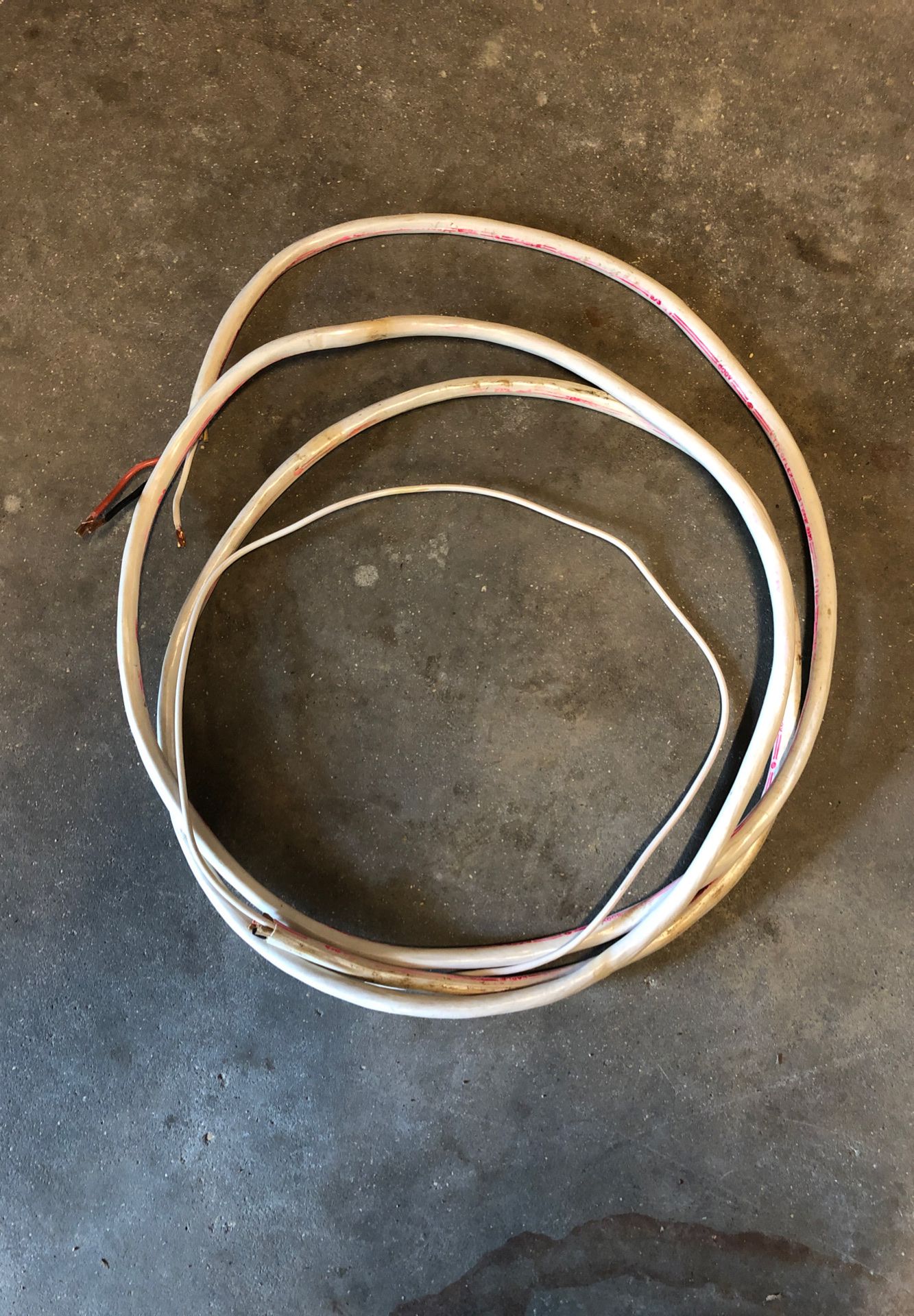 15’ of 8/3 cable 600v