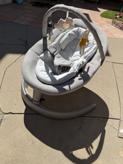 Nuna Baby Seat And Rocker Lounger