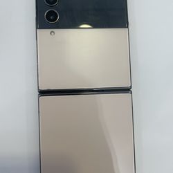 Samsung Z Flip 4  