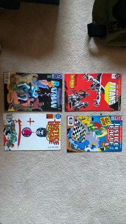 DC Justice League Comic Book Lot