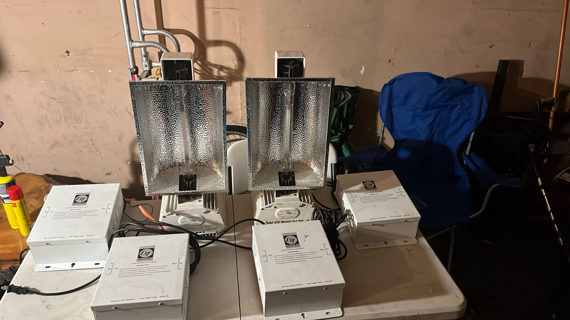 Gt Tech Lighting Relay Controllers  X Five and two phantom 1150 W 750 W 600 W PHB 50-50 lights grow equipment