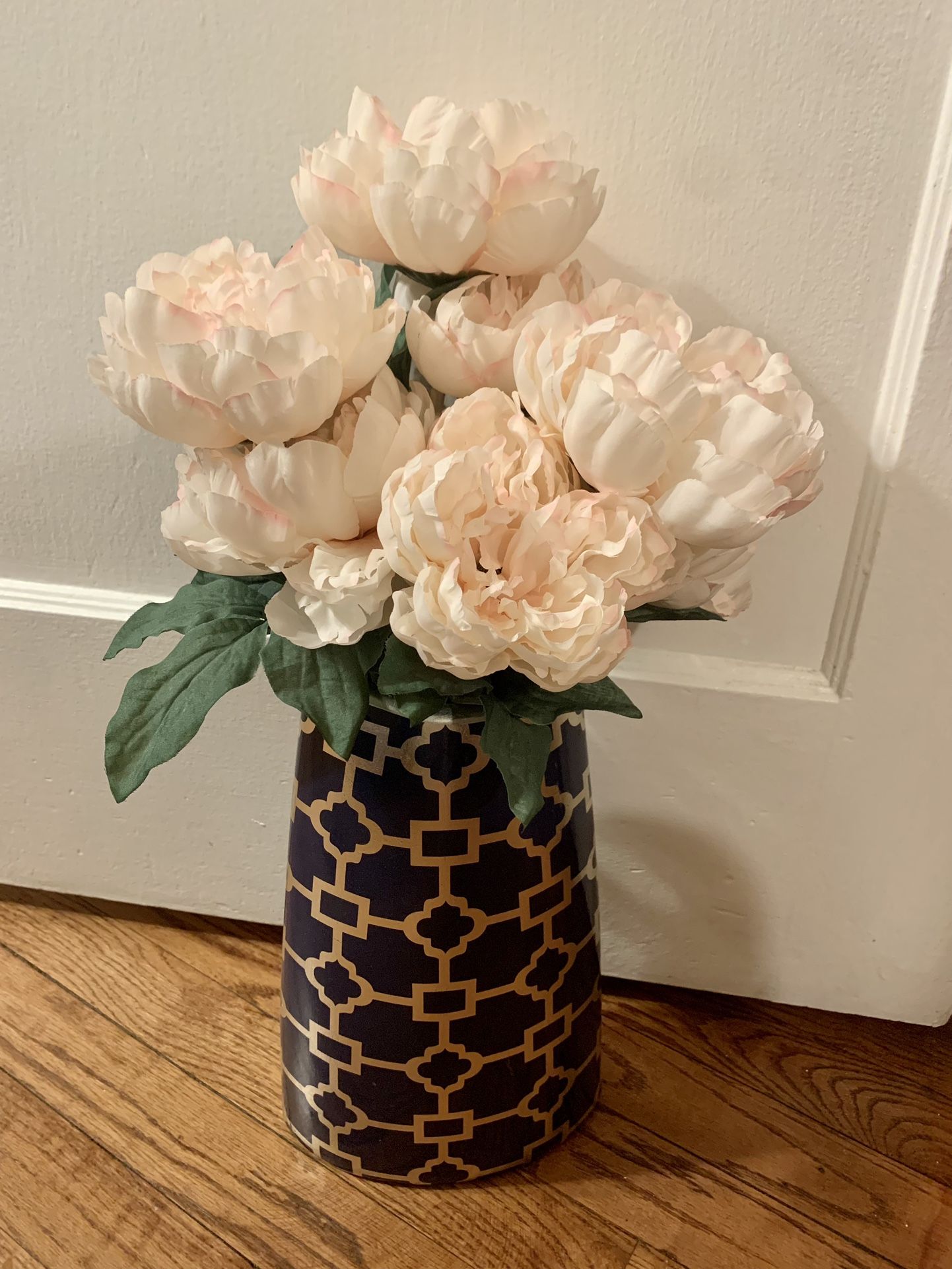 Vase With flowers