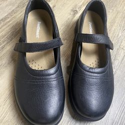 Supportive Mary Jane Flats