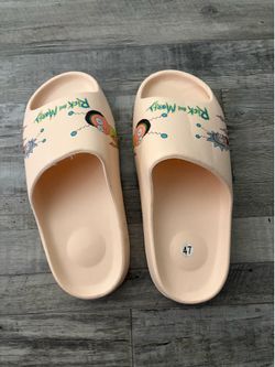 Rick and Morty slippers Size 47 size 13 men).