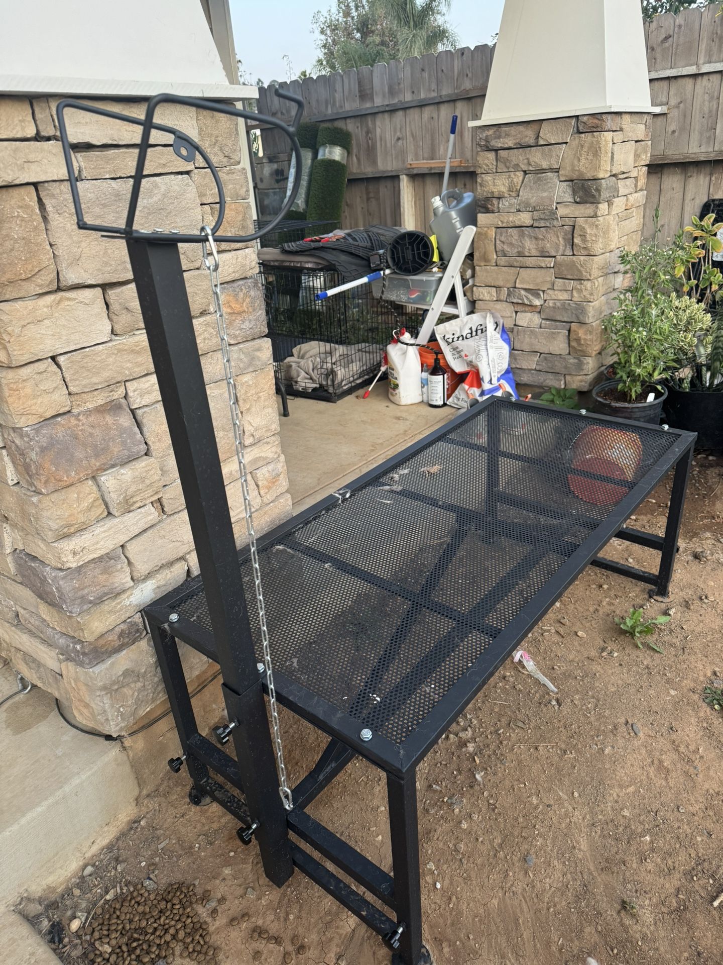 Sheep Trimmer Stand Or Dog !