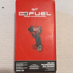Brand New Milwaukee M18 Fuel Brushless 1/4” Impact Driver.      130 Firm on Price.     130 Firme en Precio.