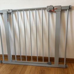 Baby/Pet Gate