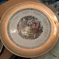 Vintage Sabin Crest O Gold 9 1/4" Colonial Courting Couple 22k Plate firm price $20  pick up only 865 Ellsworth avenue right off of East Livingston av