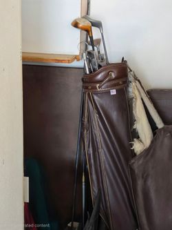 Vintage Golf Bag with Clubs