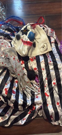 Evil Clown Halloween Costume with Mask