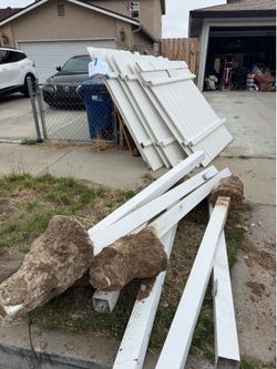 7 fence panels