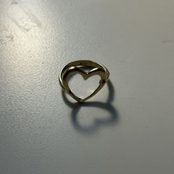 14k Hallow Heart Ring Size 4