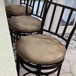 Kitchen Counter/Bar Swivel Chairs