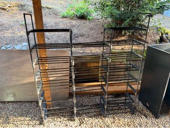 Black metal shoe rack