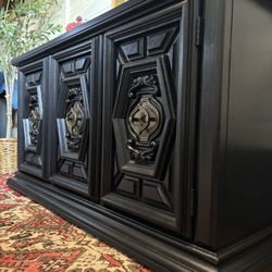 Fabulous Refinished Petite Black Buffet / Media Stand / Entryway - Free local delivery 🚚 options available 