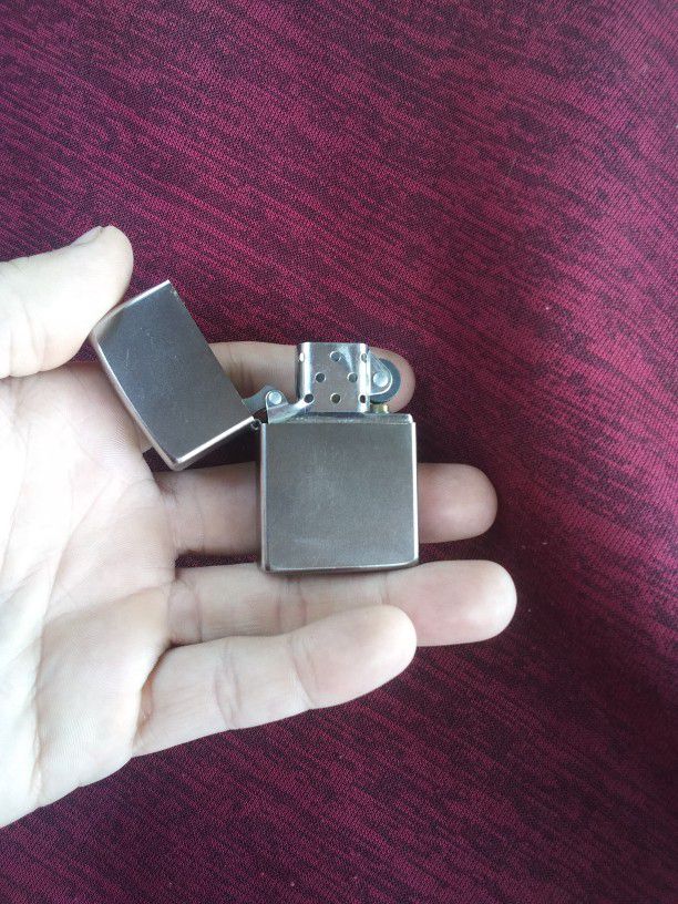 Zippo Brushed Silver 
