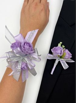 Prom wrist corsage / wedding wrist corsage