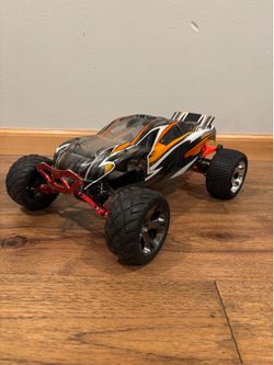 Traxxas Rustler brushless stadium truck