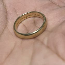 18k Wedding Band 