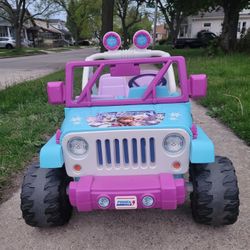POWER WHEELS FROZEN JEEP 