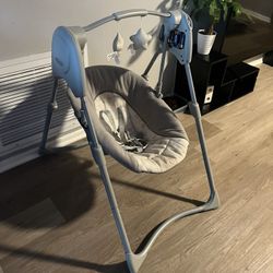 Graco Baby Swing 