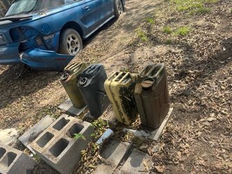 Military Style Metal Jerry Cans Set of 4