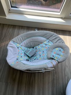Baby Bouncer Seat with Harness