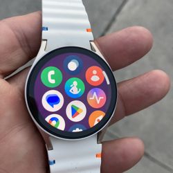 Samsung Whatch 7. 40mm