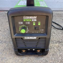 Titanium Stick 225 Welder