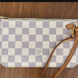 Louis Vuitton Damier azur Pouch