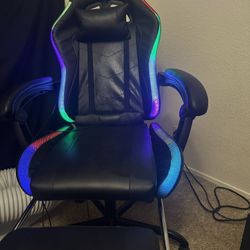 Gaming Chair Must Pick Up