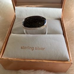 Silver Ring. Sz 7. Brand New